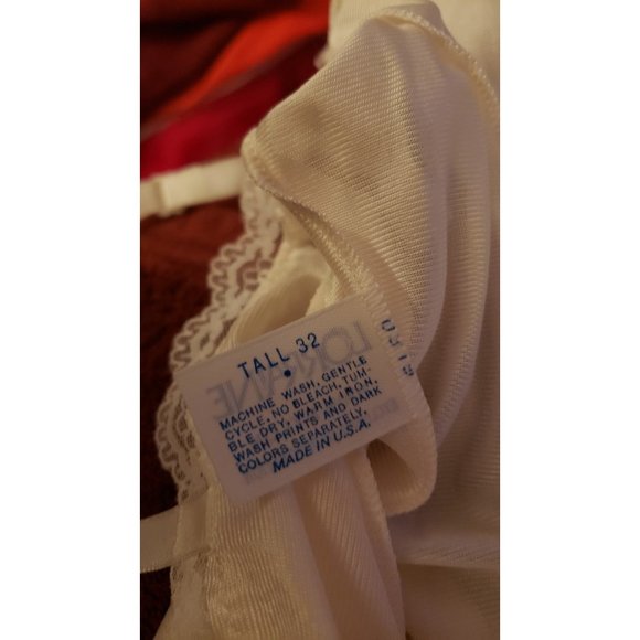 Lacy Nylon‎ Slip - Picture 5 of 5